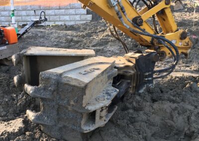 Clamshell application photo in field