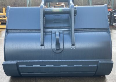 Excavator cleanup bucket ready to ship