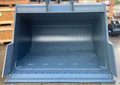 Excavator cleanup bucket ready to ship