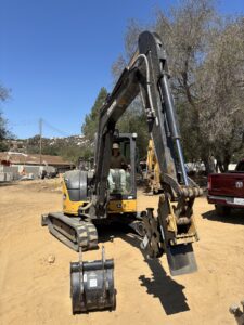 Mini excavator with ACE wheel and bucket ready 