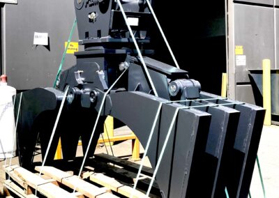Clamshell grapple prepped for shipping at factory