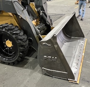 Skid steer bucket